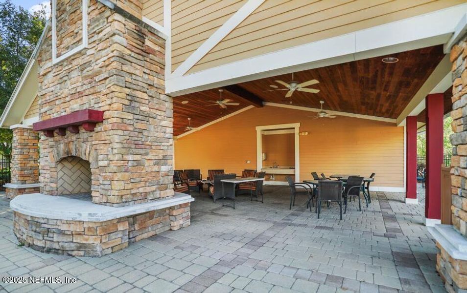 Community amenities in Shadow Crest at Rolling Hills, Green Cove Springs (Image 21).