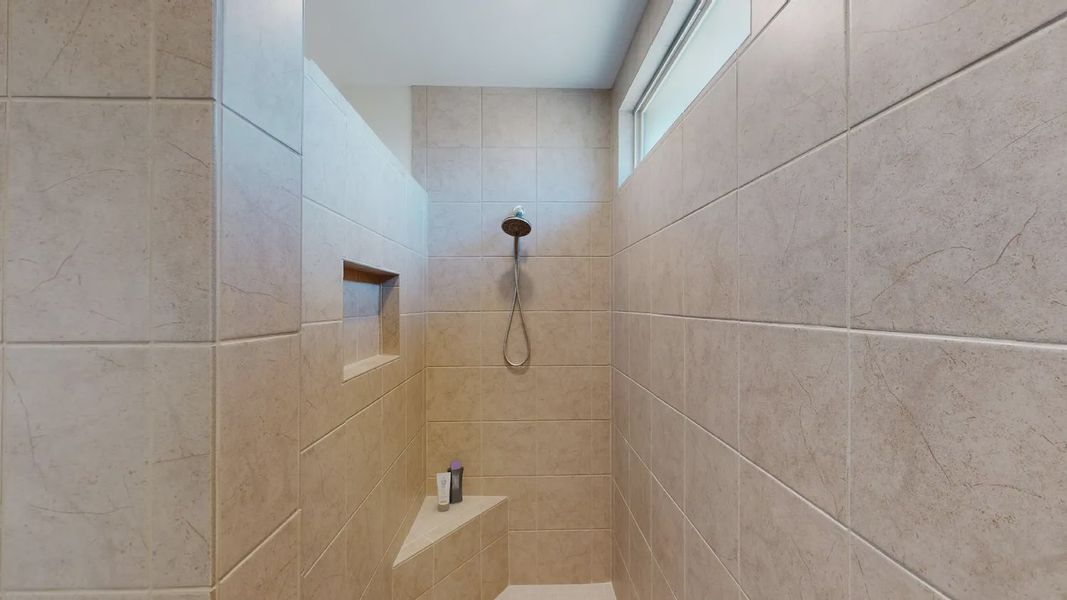 Representative interior finishes for a home built from the 201 by Elliott Homes in Las Barrancas, Yuma (Image 21).