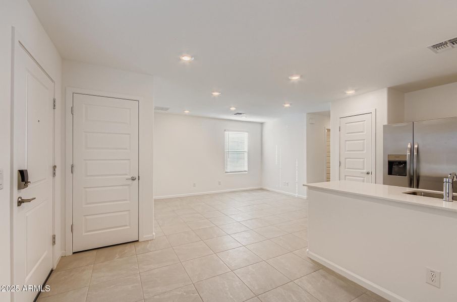 Breakfast Area Breakfast Area