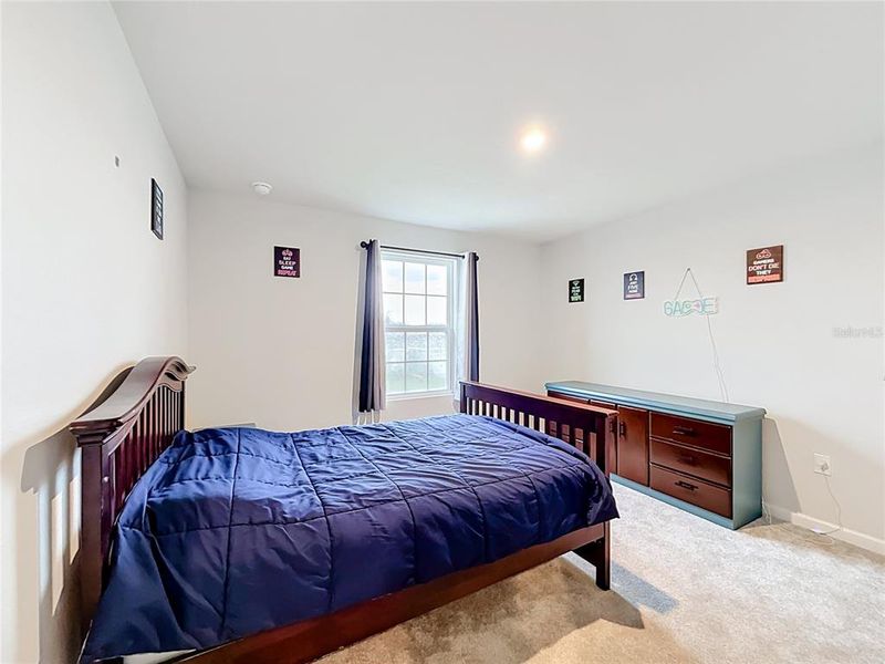 Furnished interior view inside a new home in , Sumterville (Image 33).