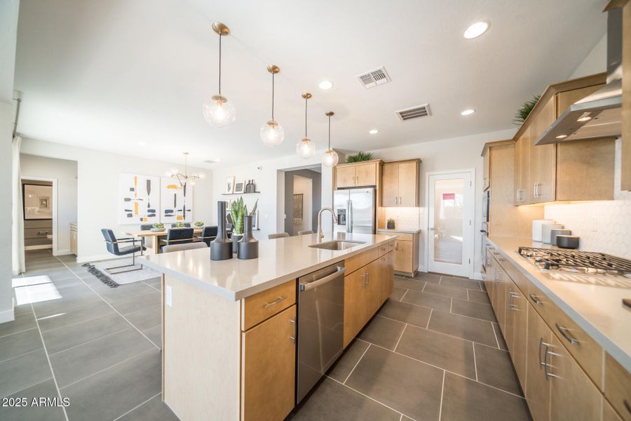 7921 E. Raleigh Avenue 7921 E. Raleigh Avenue