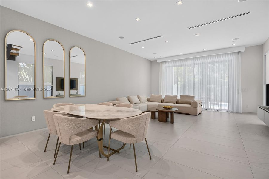 Furnished interior view inside a new home in , Fort Lauderdale (Image 9). Furnished interior view inside a new home in , Fort Lauderdale (Image 9).