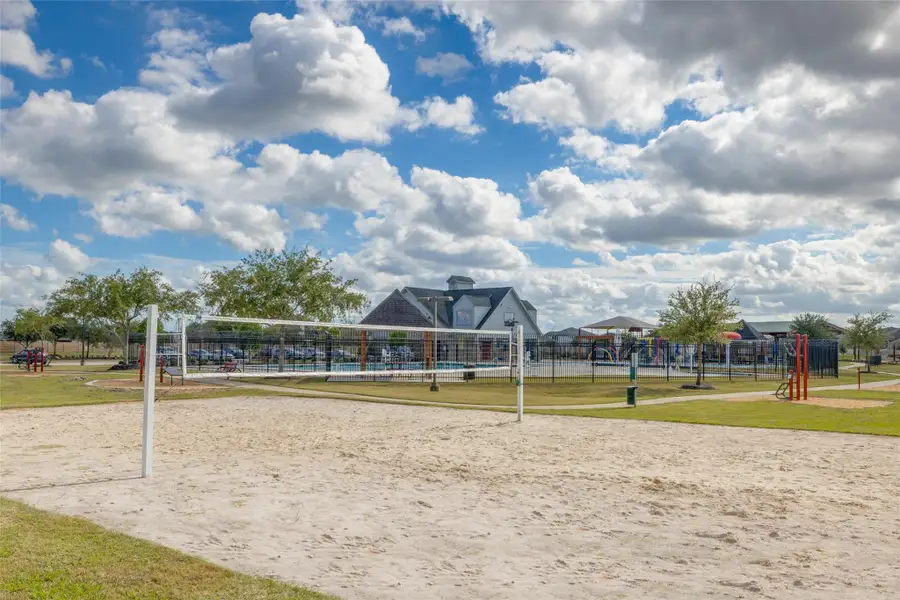 Community amenities in Canterra Creek: Richmond Collection, Rosharon (Image 16).