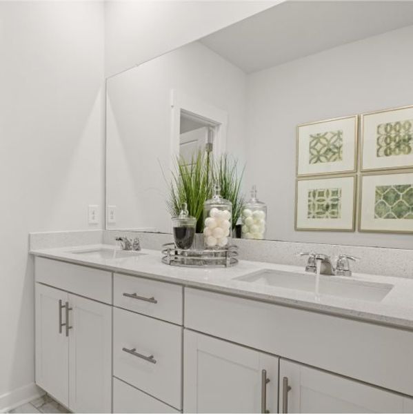 Rainier Owners Bathroom Rainier Owners Bathroom