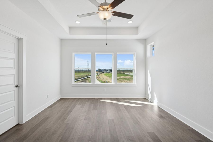 Spacious, unfurnished interior of a new home in , Katy (Image 29).
