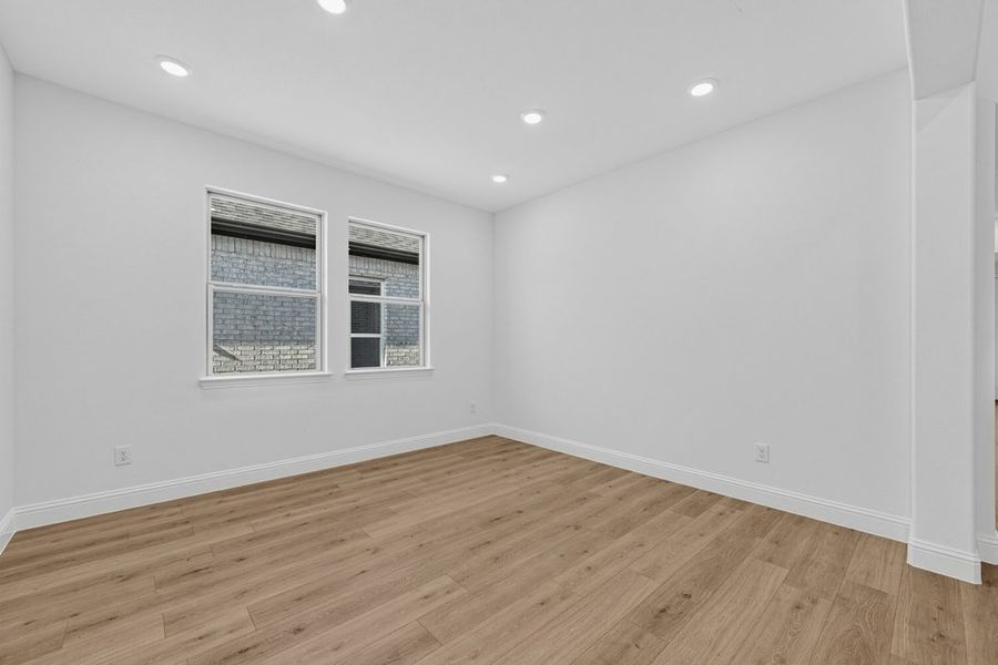 Spacious, unfurnished interior of a new home in South Oak, Lakewood Village (Image 19).