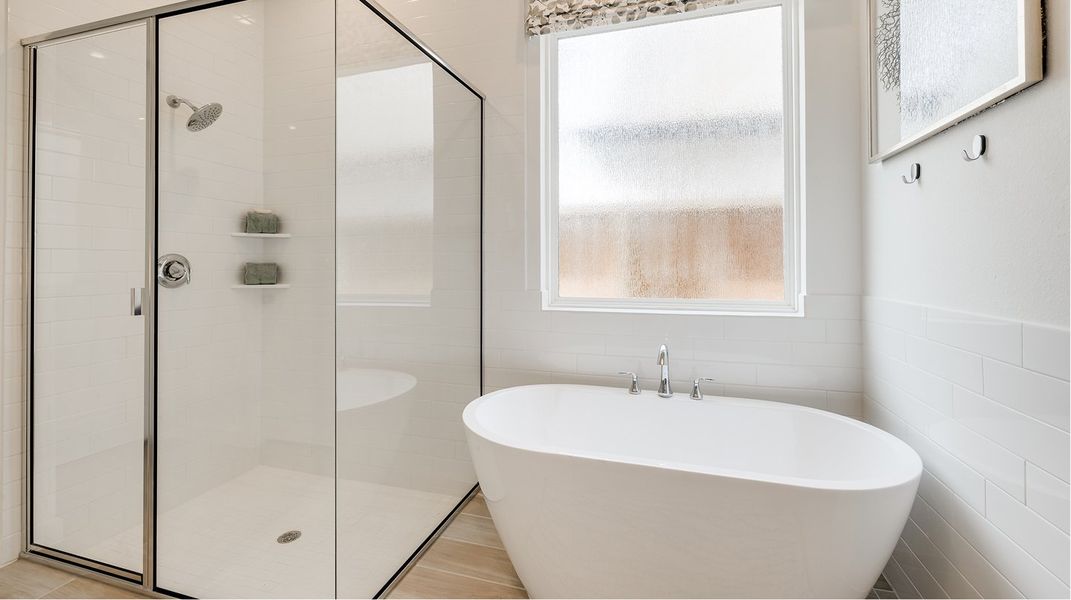 Ei Ownerbath Tile Surround