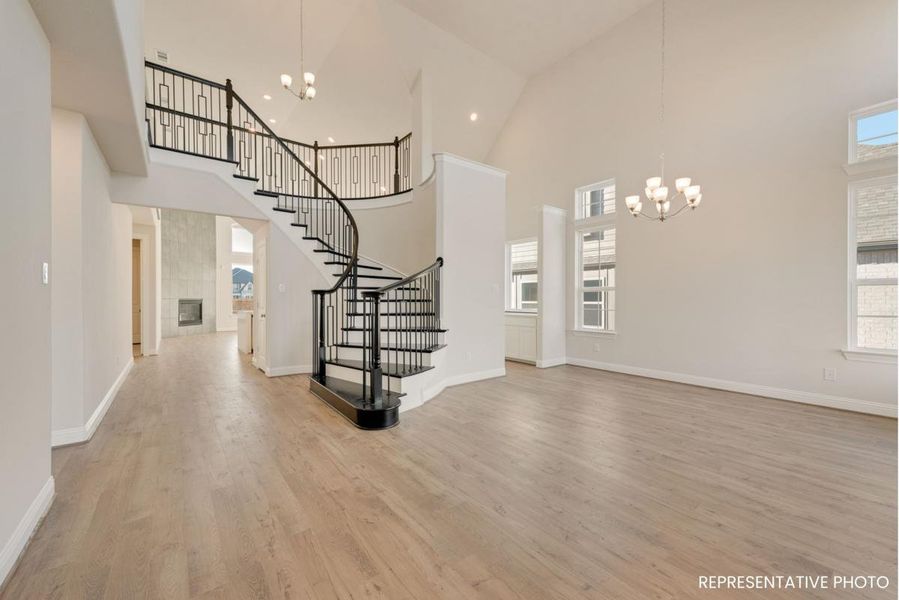 Spacious, unfurnished interior of a new home in Trails at Cottonwood Creek, Rowlett (Image 7).