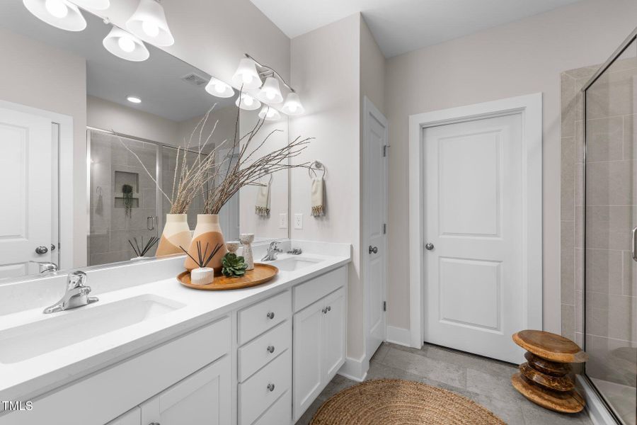 20-web-or-mls-_1075822 20-web-or-mls-_1075822