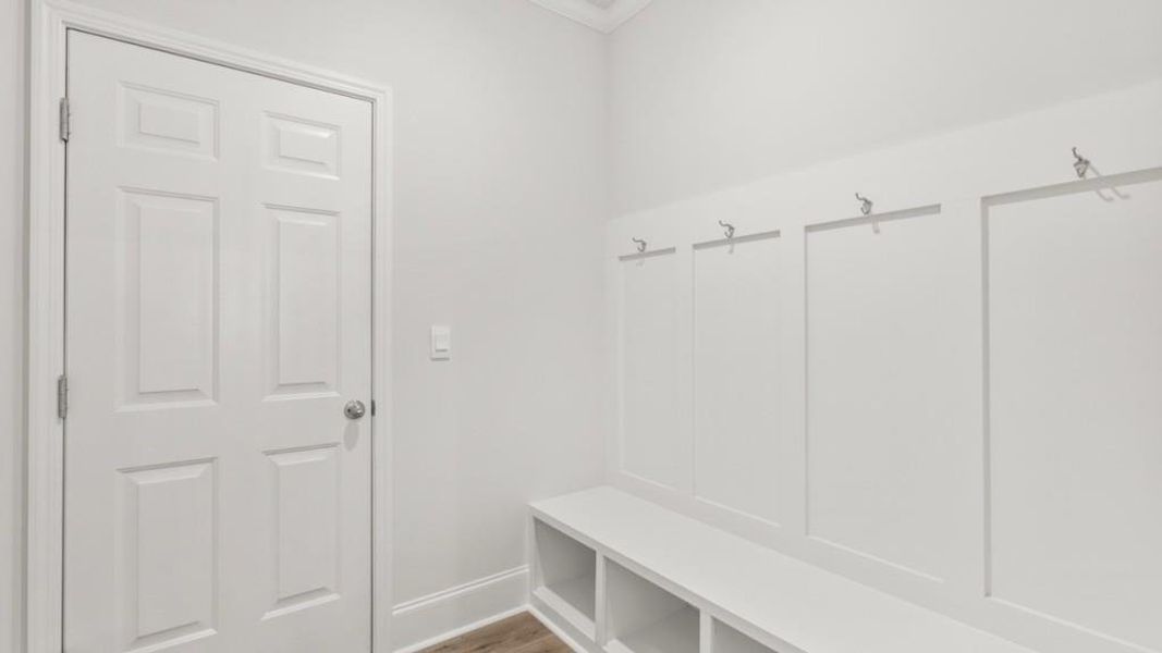 Spacious, unfurnished interior of a new home in Haven Abbey, Cumming (Image 19).
