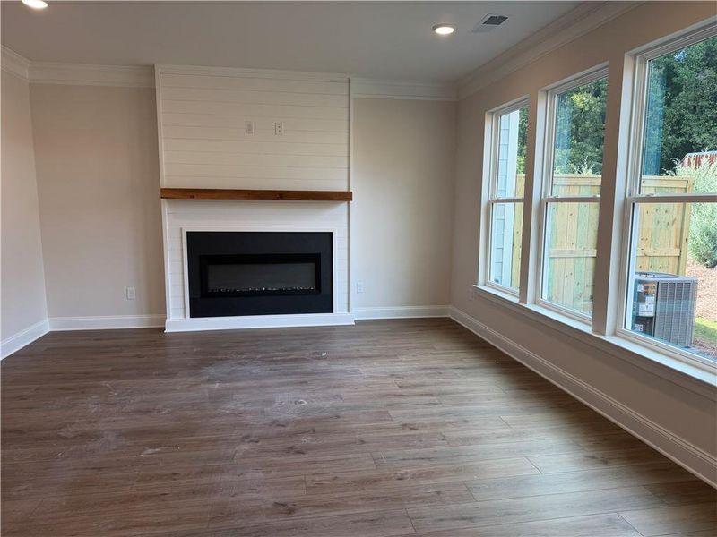 Spacious, unfurnished interior of a new home in , Dawsonville (Image 7).