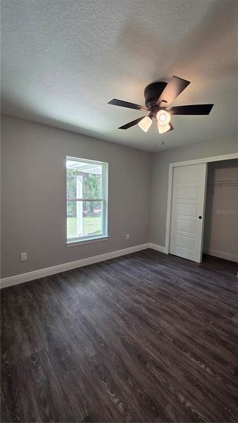 Spacious, unfurnished interior of a new home in , Dunnellon (Image 12).