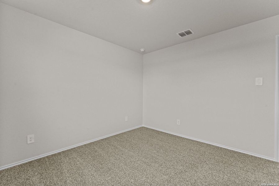 Spacious, unfurnished interior of a new home in Swenson Heights, Seguin (Image 14).