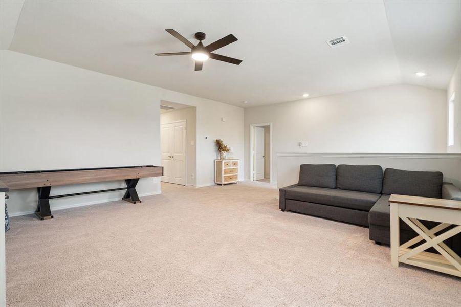 Furnished interior view inside a new home in Northstar, Haslet (Image 15).