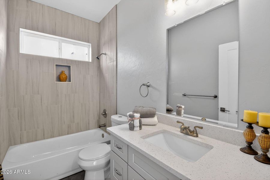 22_101_Habana_Ct_Rio_Rico_AZ_85648-Bathr