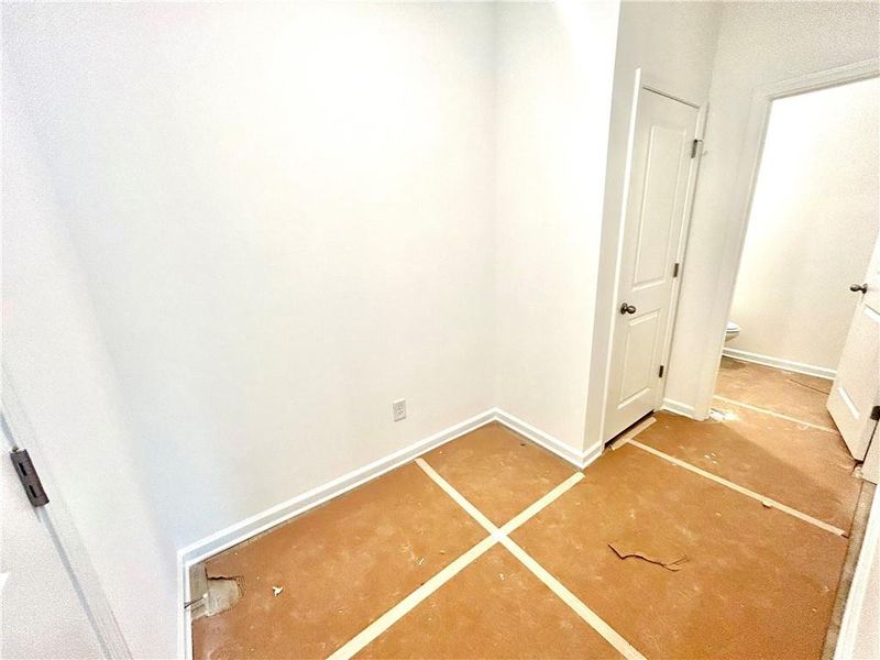 Spacious, unfurnished interior of a new home in The Pointe at Heron Bay, Locust Grove (Image 7). Spacious, unfurnished interior of a new home in The Pointe at Heron Bay, Locust Grove (Image 7).