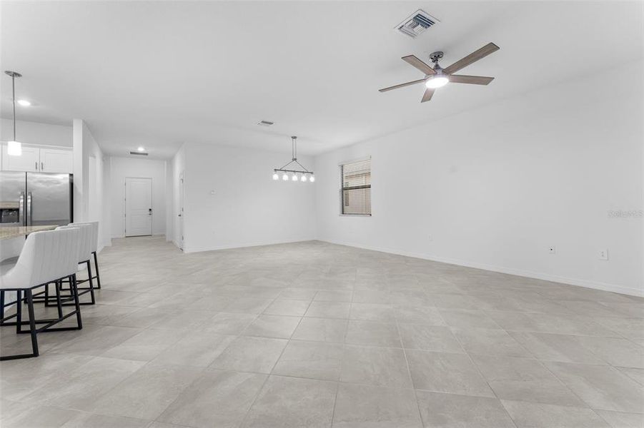 Spacious, unfurnished interior of a new home in , Port Charlotte (Image 25).