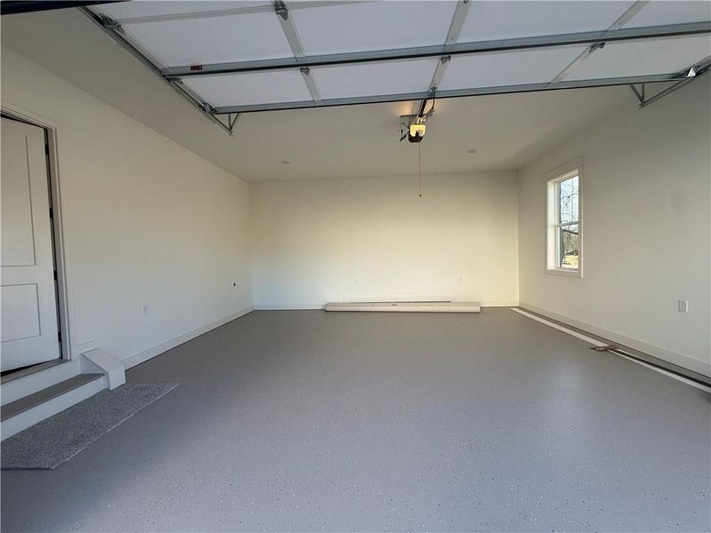 Spacious, unfurnished interior of a new home in , Waleska (Image 25).