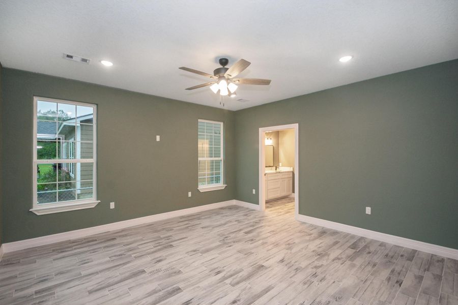 Spacious, unfurnished interior of a new home in , West Columbia (Image 27). Spacious, unfurnished interior of a new home in , West Columbia (Image 27).