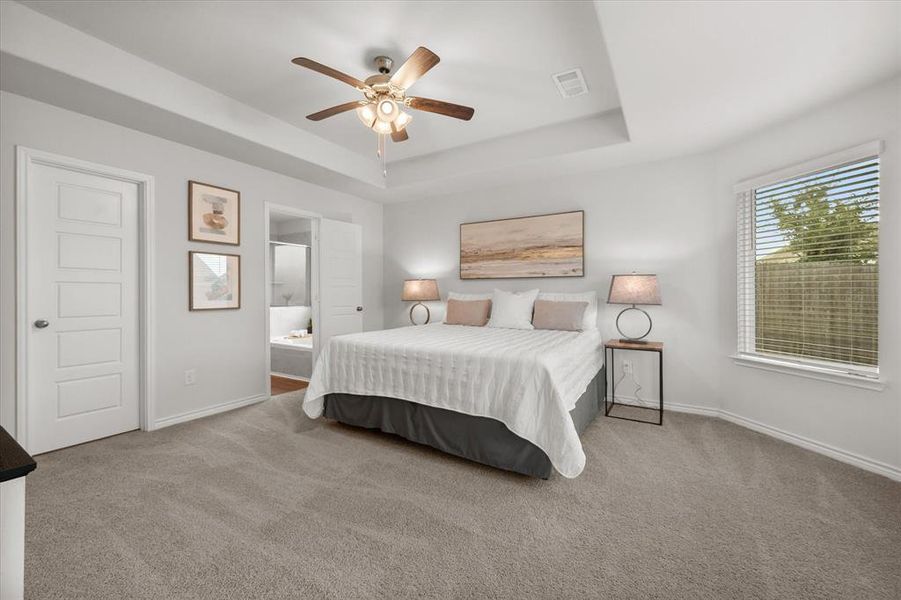 Furnished interior view inside a new home in Deer Creek, Fort Worth (Image 14).