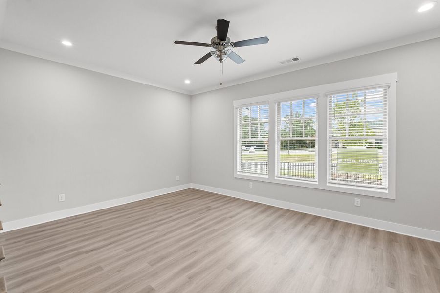 Representative unfurnished interior of a home built from the The Kensington by JW Collection in Devin's Shire, Kennesaw (Image 17).