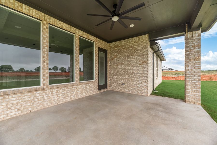 Exterior details and patio area of a home in Paloma Ranch, New Fairview (Image 3).