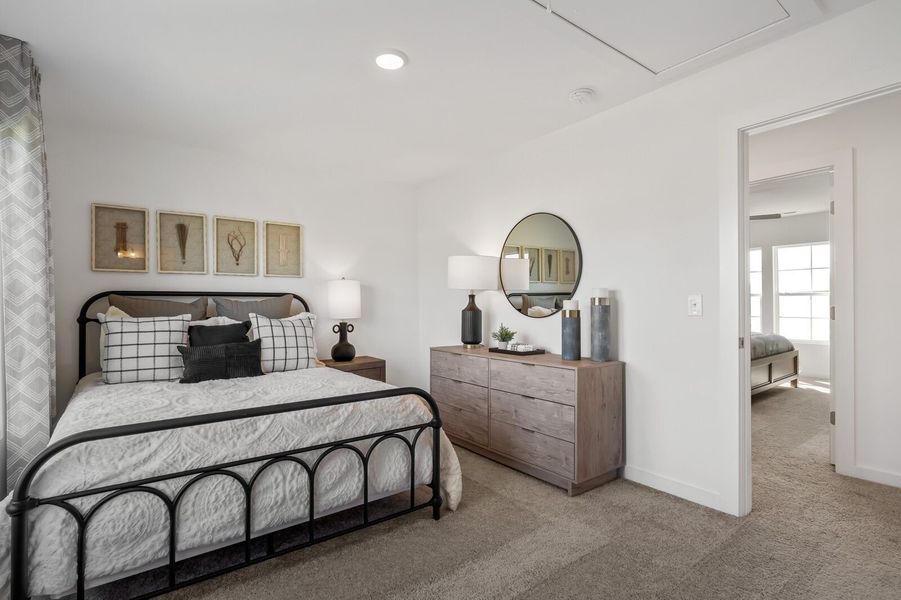 Furnished interior view inside a new home in The Towns at Red River, Gallatin (Image 32).