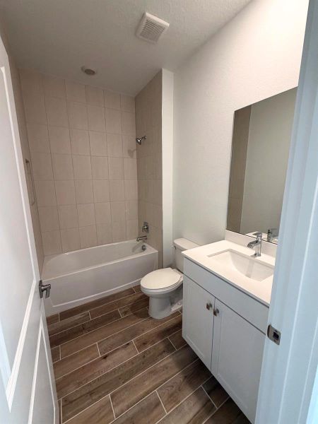 Lot 6 2nd bathroom Lot 6 2nd bathroom