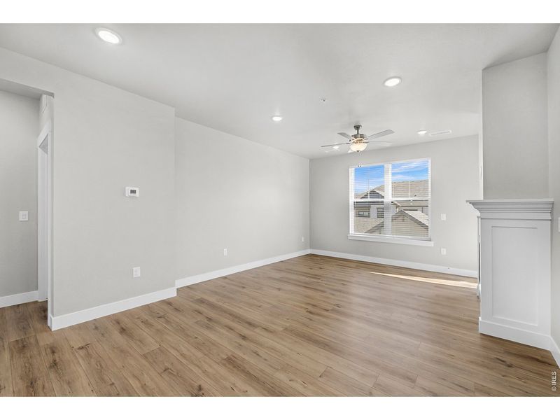 Spacious, unfurnished interior of a new home in Highlands at Fox Hill - The Flats, Longmont (Image 11).