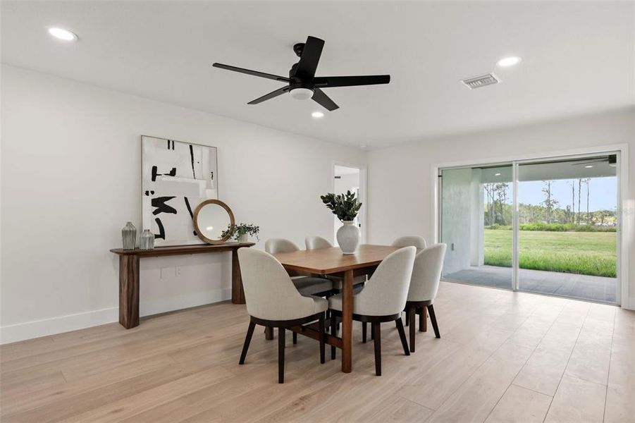 Furnished interior view inside a new home in , Umatilla (Image 30).