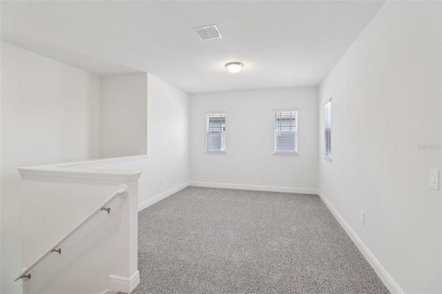 Spacious, unfurnished interior of a new home in Cyrene at Minneola, Minneola (Image 26).