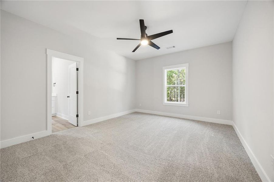 Spacious, unfurnished interior of a new home in , Jackson (Image 18).
