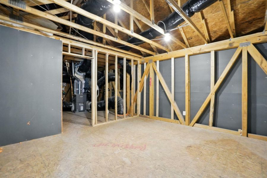 Spacious, unfurnished interior of a new home in Heritage - 55+ Community, Wesley Chapel (Image 37).