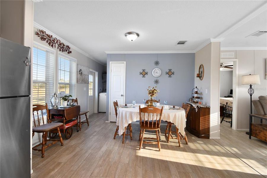Furnished interior view inside a new home in , Ona (Image 36).
