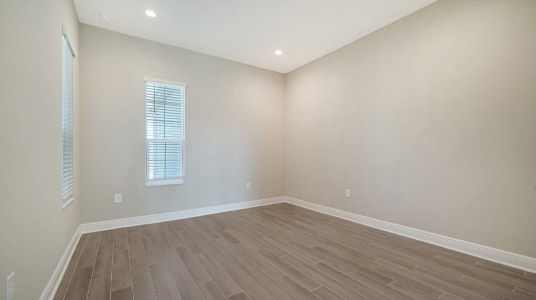 Spacious, unfurnished interior of a new home in Grand Palm, Venice (Image 17). Spacious, unfurnished interior of a new home in Grand Palm, Venice (Image 17).
