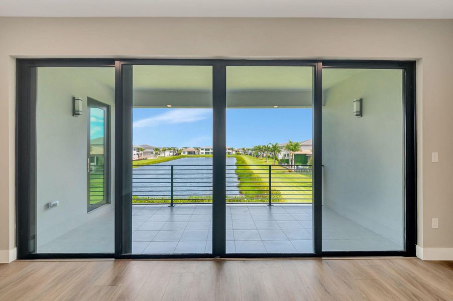Spacious, unfurnished interior of a new home in , Boca Raton (Image 32).