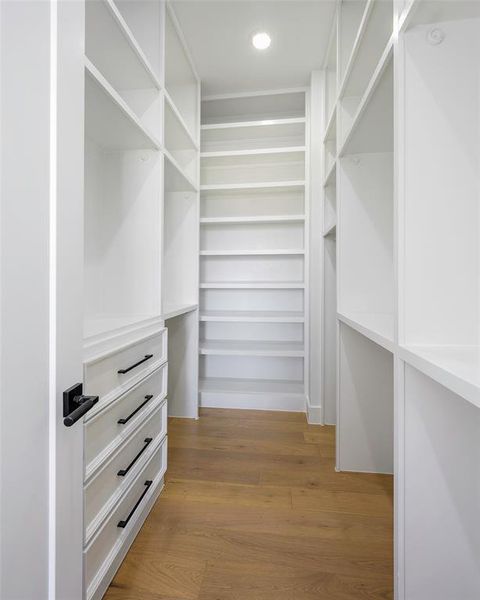 Spacious, unfurnished interior of a new home in , Dallas (Image 23).