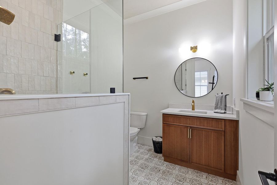 Furnished interior view inside a new home in , Seabrook (Image 45).