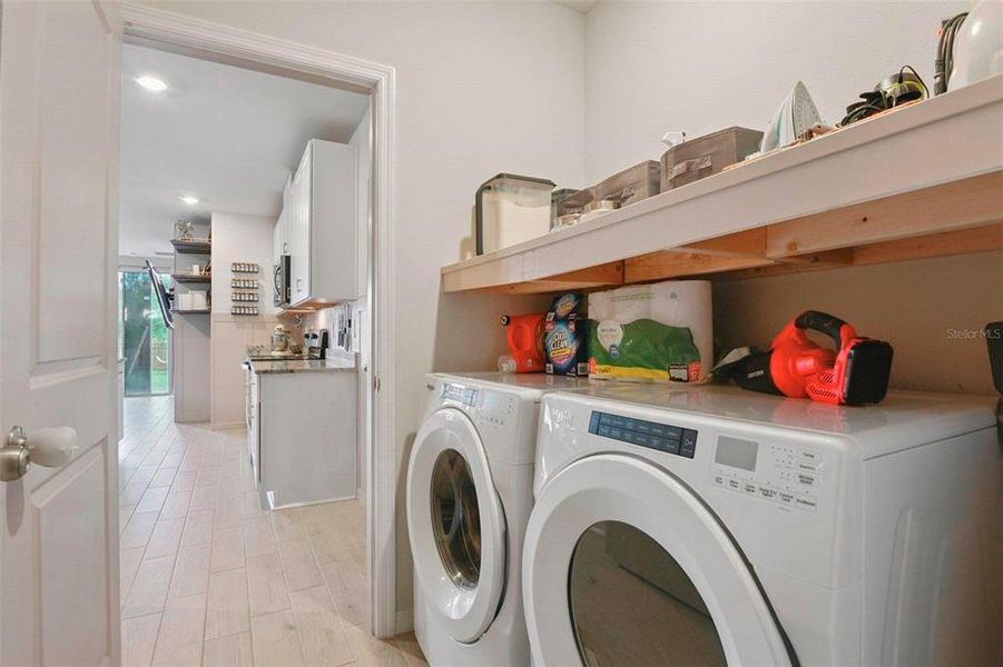 Furnished interior view inside a new home in , Plant City (Image 16).