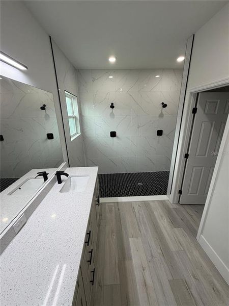 Image 28 of a home in .