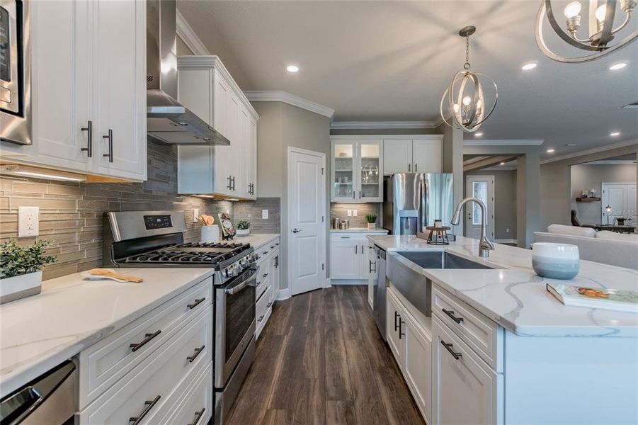 Furnished interior view inside a new home in , Tarpon Springs (Image 31).