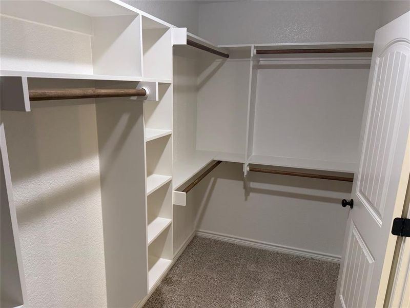 Image 8 of a home in .