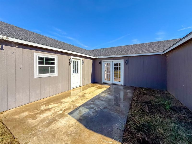 Exterior details and patio area of a home in , Trinidad (Image 22).