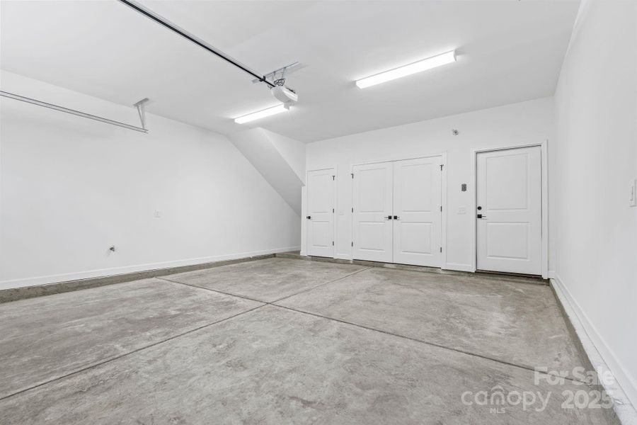 Spacious, unfurnished interior of a new home in , Charlotte (Image 21).