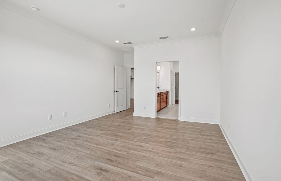 Spacious, unfurnished interior of a new home in Carolina Riverside, Belmont (Image 26).