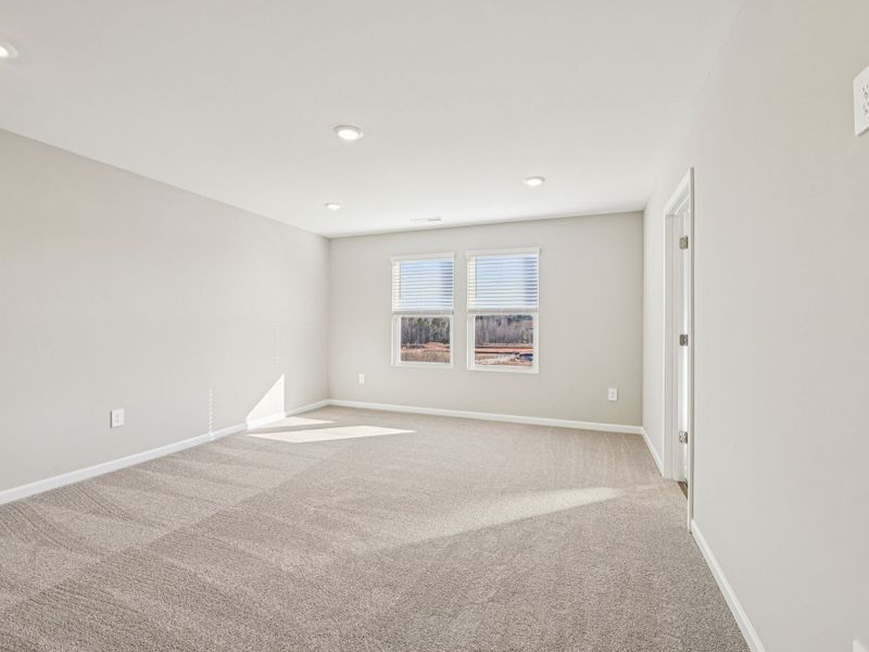 Spacious, unfurnished interior of a new home in Watkins Glen, Raleigh (Image 15). Spacious, unfurnished interior of a new home in Watkins Glen, Raleigh (Image 15).