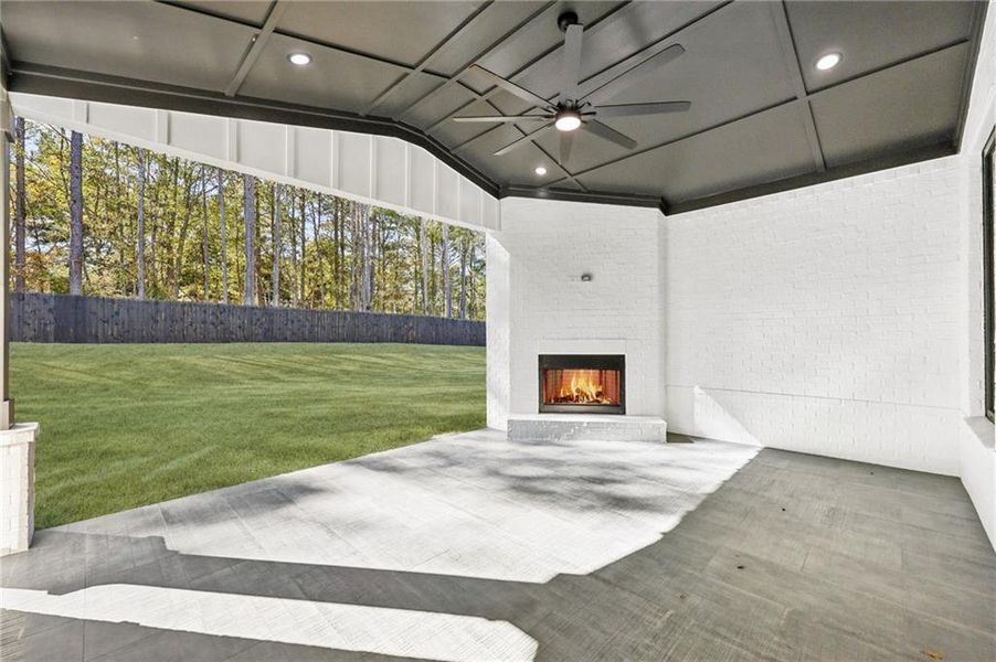 Exterior details and patio area of a home in , Dacula (Image 3).