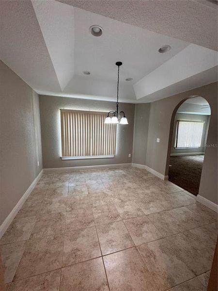 Spacious, unfurnished interior of a new home in , Ocala (Image 35).