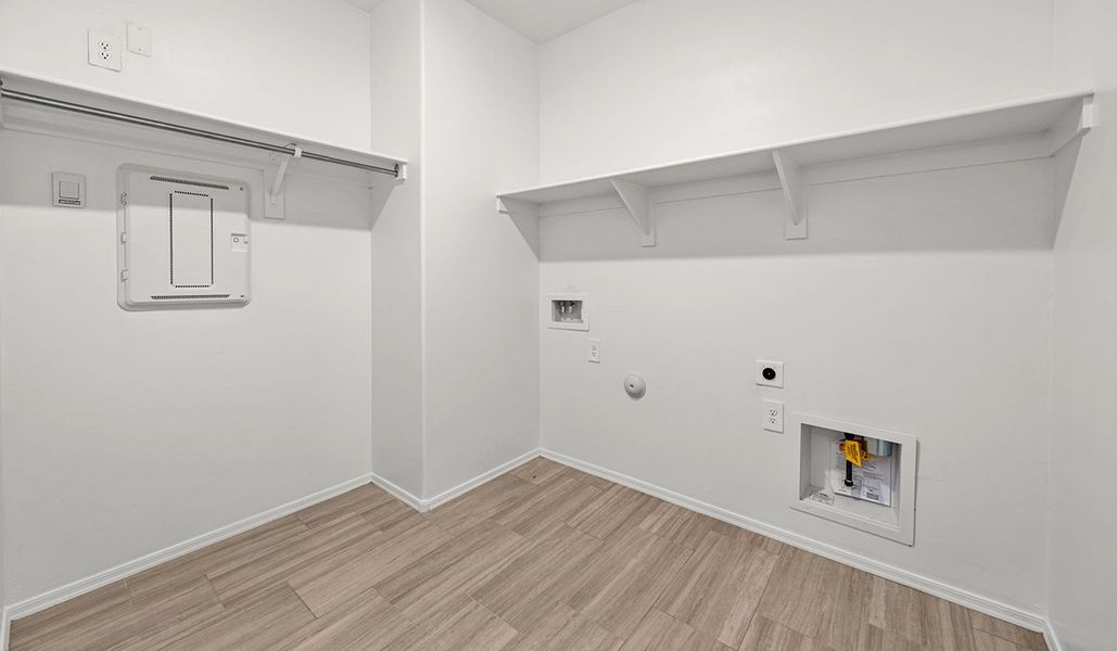 Spacious, unfurnished interior of a new home in Sycamore Vista, Vail (Image 37). Spacious, unfurnished interior of a new home in Sycamore Vista, Vail (Image 37).