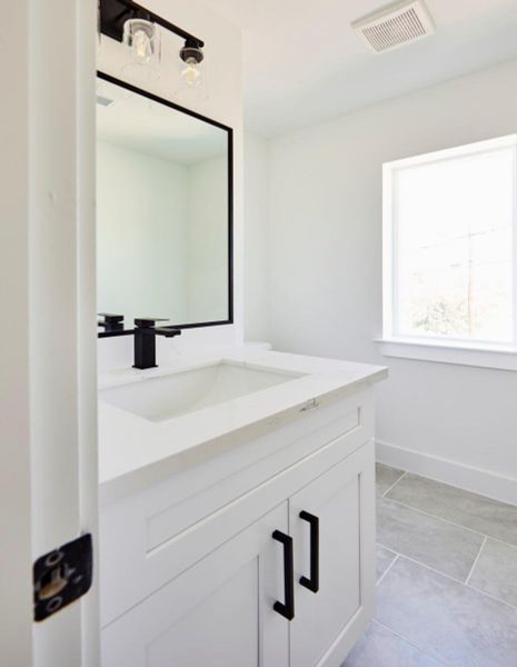 Powder room Powder room